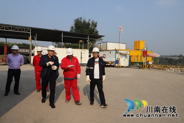 泸县玉蟾街道督查企业安全生产工作(图4)