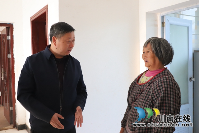 杨双全到泸县玉蟾街道督导脱贫攻坚工作(图3)