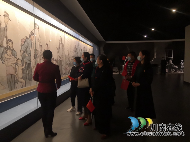 龙马潭区小市街道上大街社区组织党员干部学习泸州历史文化(图2)