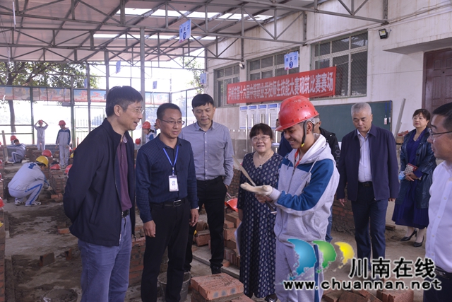 四川省政协调研组到泸县建校考察(图9)