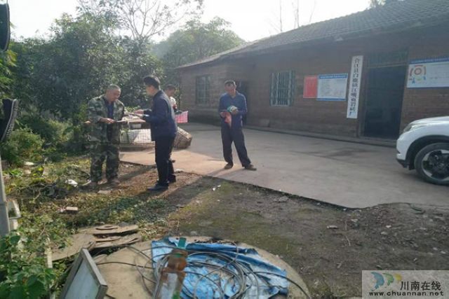 合江县白鹿司法所开展“送法进企业”活动(图1)