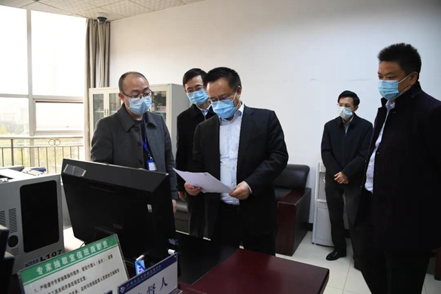 泸州市纪委书记何洪波:深化工程招投标领域系统治理 进一步优化营商环境(图1) 泸州市纪委书记何洪波:深化工程招投标领域系统治理 进一步优化营商环境(图1)