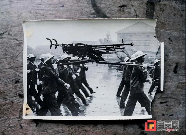 珍藏记忆!130余枚自贡民兵老照片现身(图4) 珍藏记忆!130余枚自贡民兵老照片现身(图4)