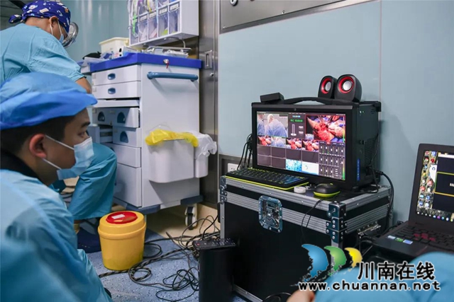 【厉害了】国际标准手术直播，竟引6000人围观！(图6)