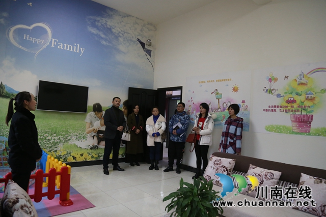 纳溪法院迎接全省法院基层党组织组织力提升工程工作交叉评估检查(图3)