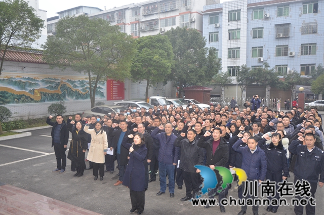 泸县太伏镇开展财政供养人员涉毒毛发检测工作(图2)