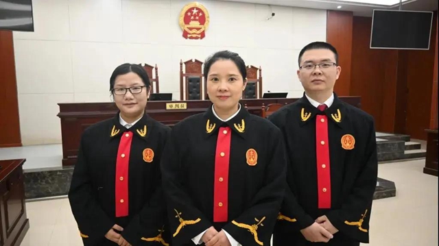 双“十佳”!泸州法院厉害啦!(图4) 双“十佳”!泸州法院厉害啦!(图4)