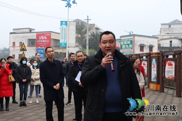 泸县东、南部乡镇村务公开现场会走进云龙镇大水河村(图1)