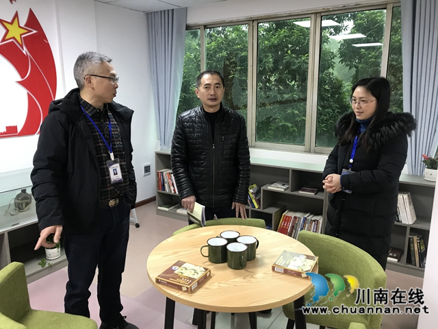 泸县县直机关工委到泸县退役军人事务局调研机关党建工作和阵地建设(图2)
