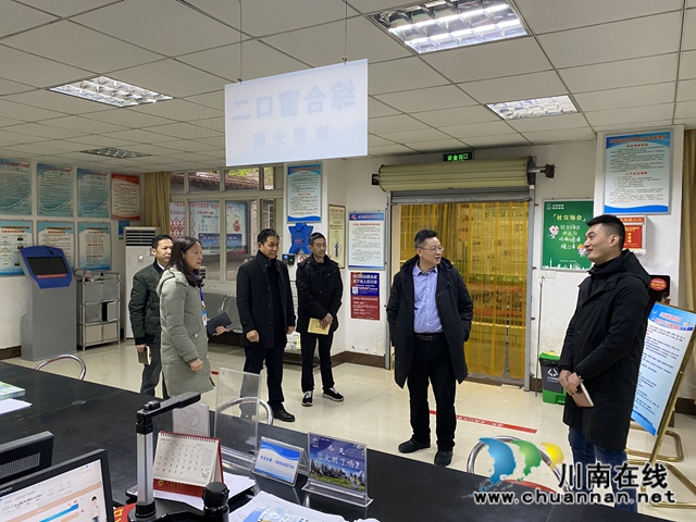 龙马潭区政协调研小市街道杜家街社区两委换届工作(图2)