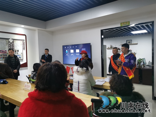 龙马潭区红星街道:争做“红”先锋,引领“星”时尚(图3) 龙马潭区红星街道:争做“红”先锋,引领“星”时尚(图3)