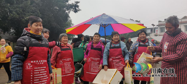 龙马潭区自然资源和规划分局：疏堵结合，以疏为主，​坚决遏制农村乱占耕地建房(图1)