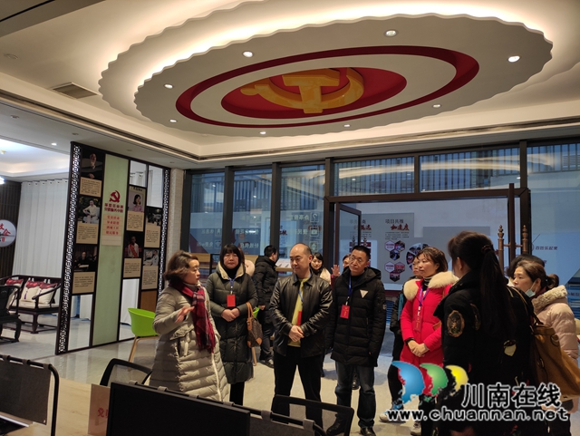 江阳区北城街道开展2020年代表小组视察调研活动(图1) 江阳区北城街道开展2020年代表小组视察调研活动(图1)