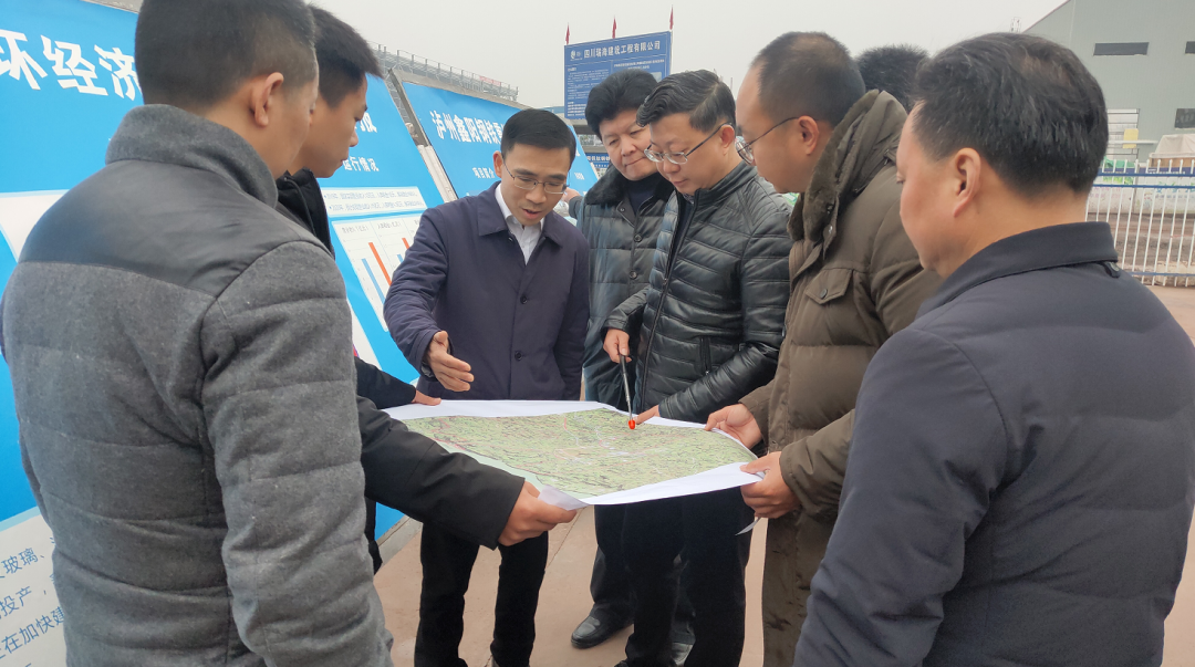 王波调研合江县园区工作时强调 坚定信心抓发展,奋力推动合江工业再上新台阶(图2) 王波调研合江县园区工作时强调 坚定信心抓发展,奋力推动合江工业再上新台阶(图2)