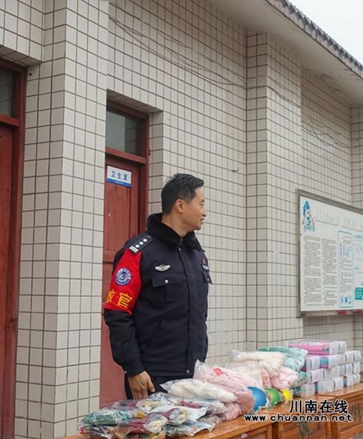 用我零花钱，给你送温暖！泸州市少年警校开展暖冬行(图3)