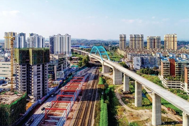“十四五”目标丨渝昆高铁、云龙机场国际航线、研究市域铁路……来了来了(图1) “十四五”目标丨渝昆高铁、云龙机场国际航线、研究市域铁路……来了来了(图1)