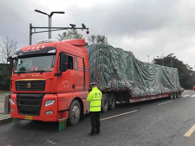 泸州交警：驾驶员朋友，元旦节避堵攻略来了！(图2)