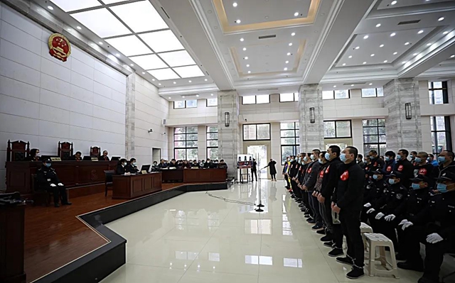 组织领导者获刑25年!泸州47人黑社会性质组织犯罪宣判!(图1) 组织领导者获刑25年!泸州47人黑社会性质组织犯罪宣判!(图1)