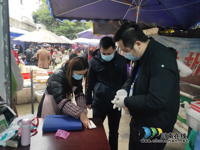 龙马潭区小市市场监管所开展食品安全节前专项检查(图2)