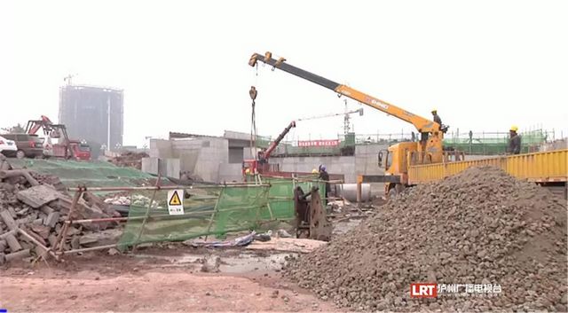 泸州二环路建设不停歇，蜀泸立交F匝道预计春节前通车(图1)