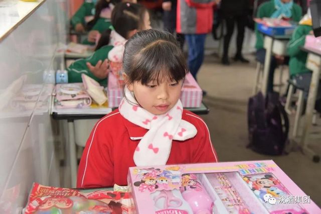 冬雨飘飞,这群人为何行走在大山深处?(图9) 冬雨飘飞,这群人为何行走在大山深处?(图9)