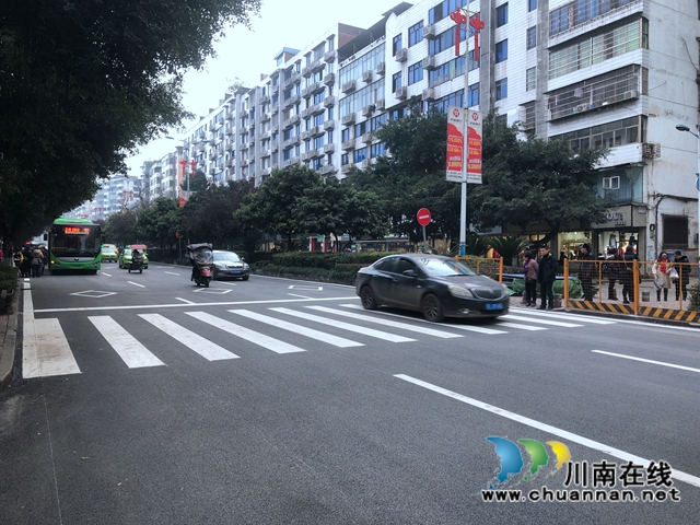 沿江侧施工提前完成，合江少岷路升级改造跑出合江“加速度”(图4)