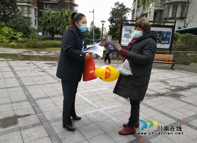 内江经开区交通镇汉晨社区：扫黑除恶再宣传，引导全民齐参与(图1)