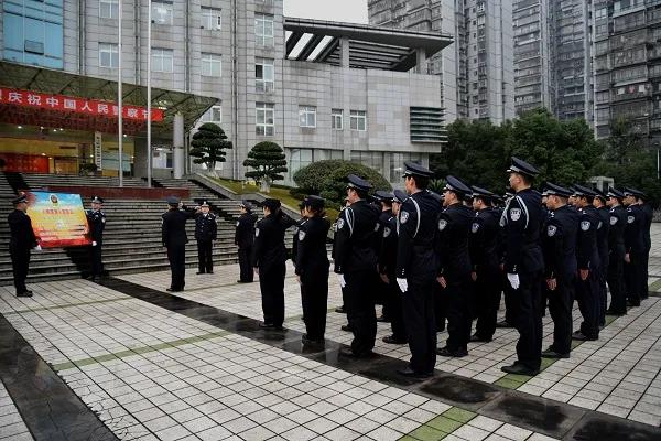 长航公安泸州分局隆重庆祝首个中国人民警察节(图2) 长航公安泸州分局隆重庆祝首个中国人民警察节(图2)