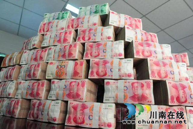 江阳法院多措“护薪”,让打工人不再“忧薪”(图2) 江阳法院多措“护薪”,让打工人不再“忧薪”(图2)