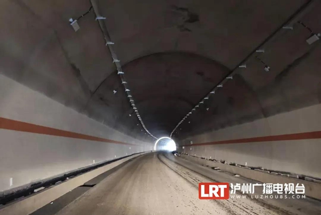 叙威高速主体工程全线完工！前期将免费通行(图2)