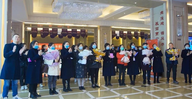 芳香邻里·感恩有您 | 佳乐世纪城业主生日会温馨落幕！(图4)