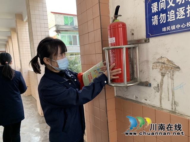 内江经开区靖民镇凉风社区：祖国花朵真可爱，校园防火作表率(图1)