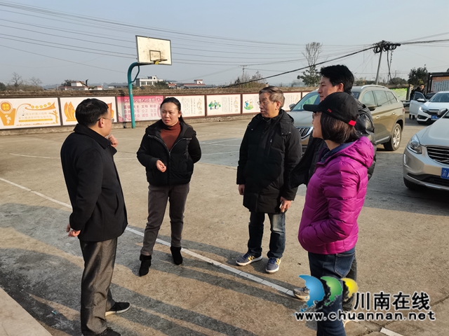 九三学社龙马潭区支社：借助专家力量，提升高粱品质(图2)