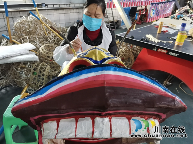 献礼建党百年 泸县雨坛彩龙换新装(图2)