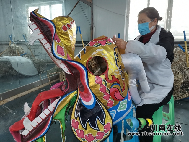 献礼建党百年 泸县雨坛彩龙换新装(图3)