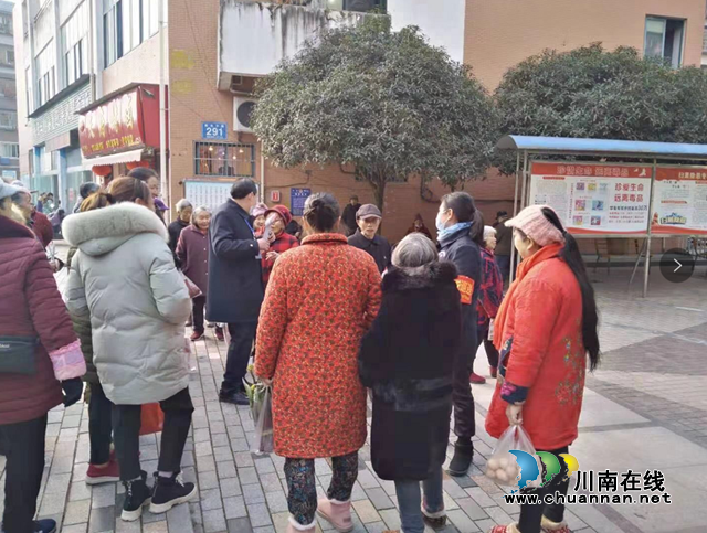 内江经开区交通镇积极开展防诈骗宣传(图1)