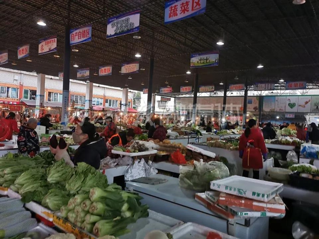 大葱一块钱一两...近段时间，内江菜价为何快涨？(图2)