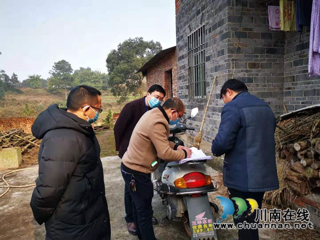 郑尚贵到泸县百和镇督导疫情防控和森林防灭火工作(图1)