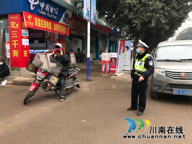 泸县立石镇开展场镇车辆违停专项整治行动(图2)