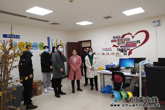 省文明办、省志愿服务基金会到龙马潭区红星街道天立社区开展“暖冬行·爱传递”主题志愿服务活动(图2)
