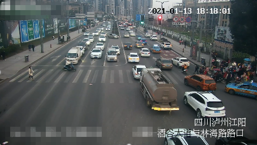 泸州酒谷大道公交专用道时间有调整