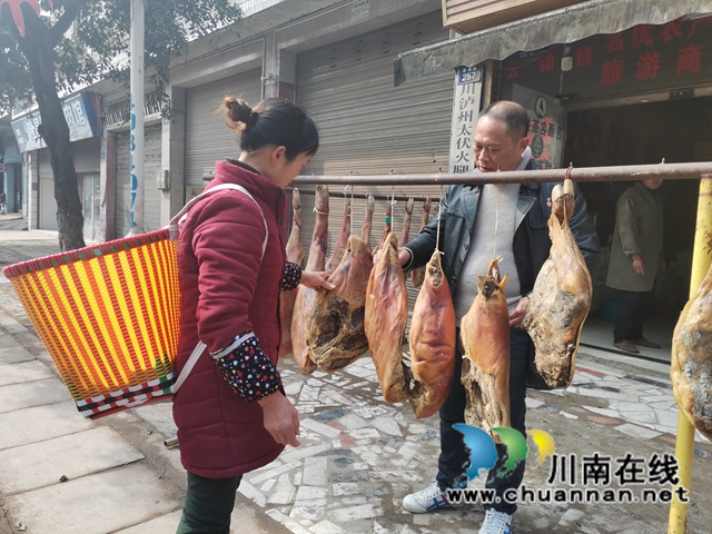 泸县：赶制“土火腿”，让就地过年不缺“家乡味”(图6)