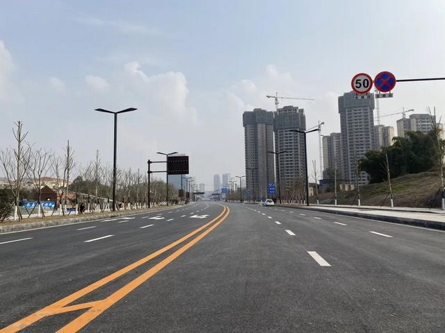 内江又打通两条城市快速通道，到高铁北站可有多种方式(图1)