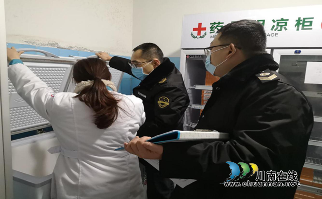 合江县市场监督管理局开展新冠病毒疫苗接种点疫苗质量安全专项检查(图1)