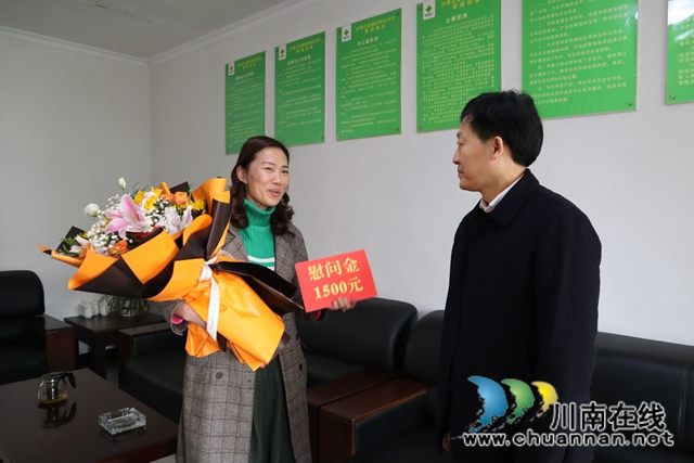 朱大清到泸县云龙镇开展春节“送温暖”活动(图2)