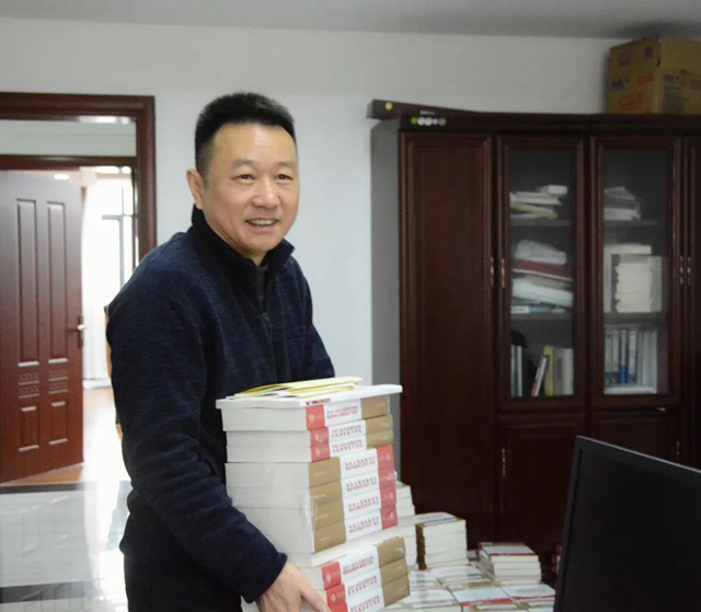 就地过年 | 江阳法官“充电蓄能”,备战《民法典》知识竞赛!(图2) 就地过年 | 江阳法官“充电蓄能”,备战《民法典》知识竞赛!(图2)