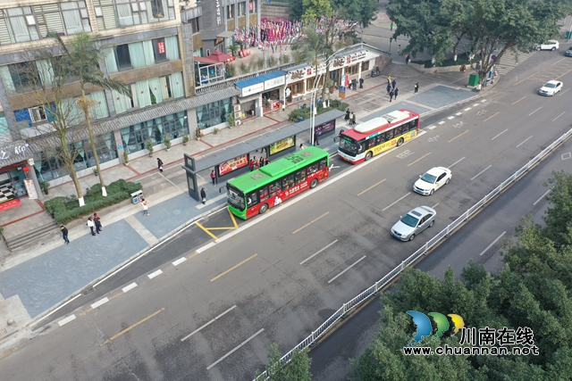 公交有港湾,乘车更安全!泸州将新改造18个港湾式公交站(图5) 公交有港湾,乘车更安全!泸州将新改造18个港湾式公交站(图5)