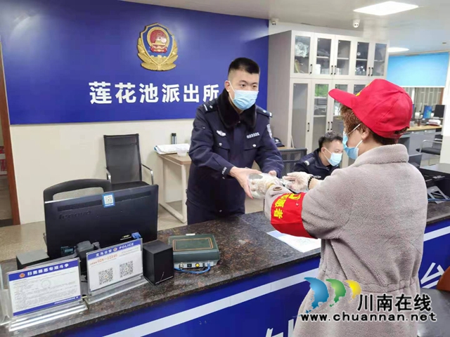 泸州：关爱逆行者，志愿者除夕前送出150份爱心夜宵(图20)