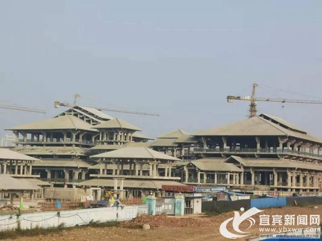 皇宫、城墙、兵营……宜宾李庄古金沙国影视城初具雏形(图2)