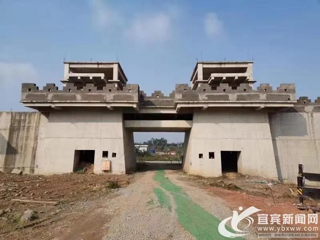 皇宫、城墙、兵营……宜宾李庄古金沙国影视城初具雏形(图4)